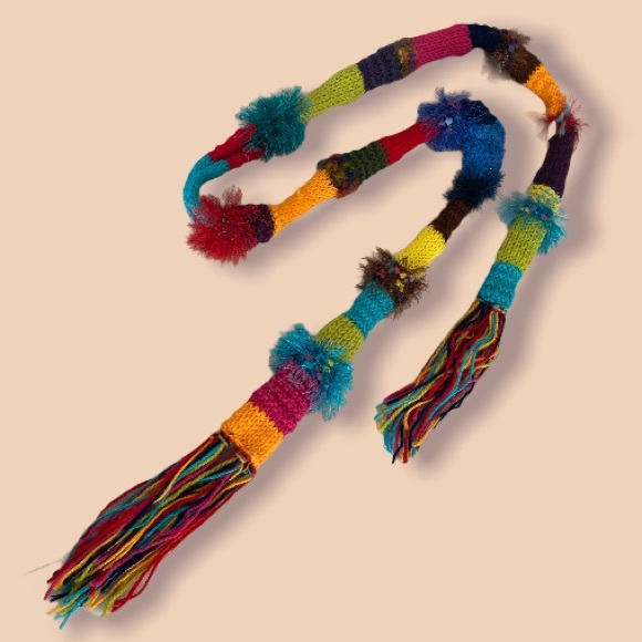 Fuzzy Ball Scarf - Picture 2 of 4